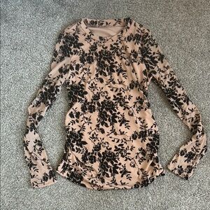 Floral Black and Tan Women’s Maternity Top (Medium)